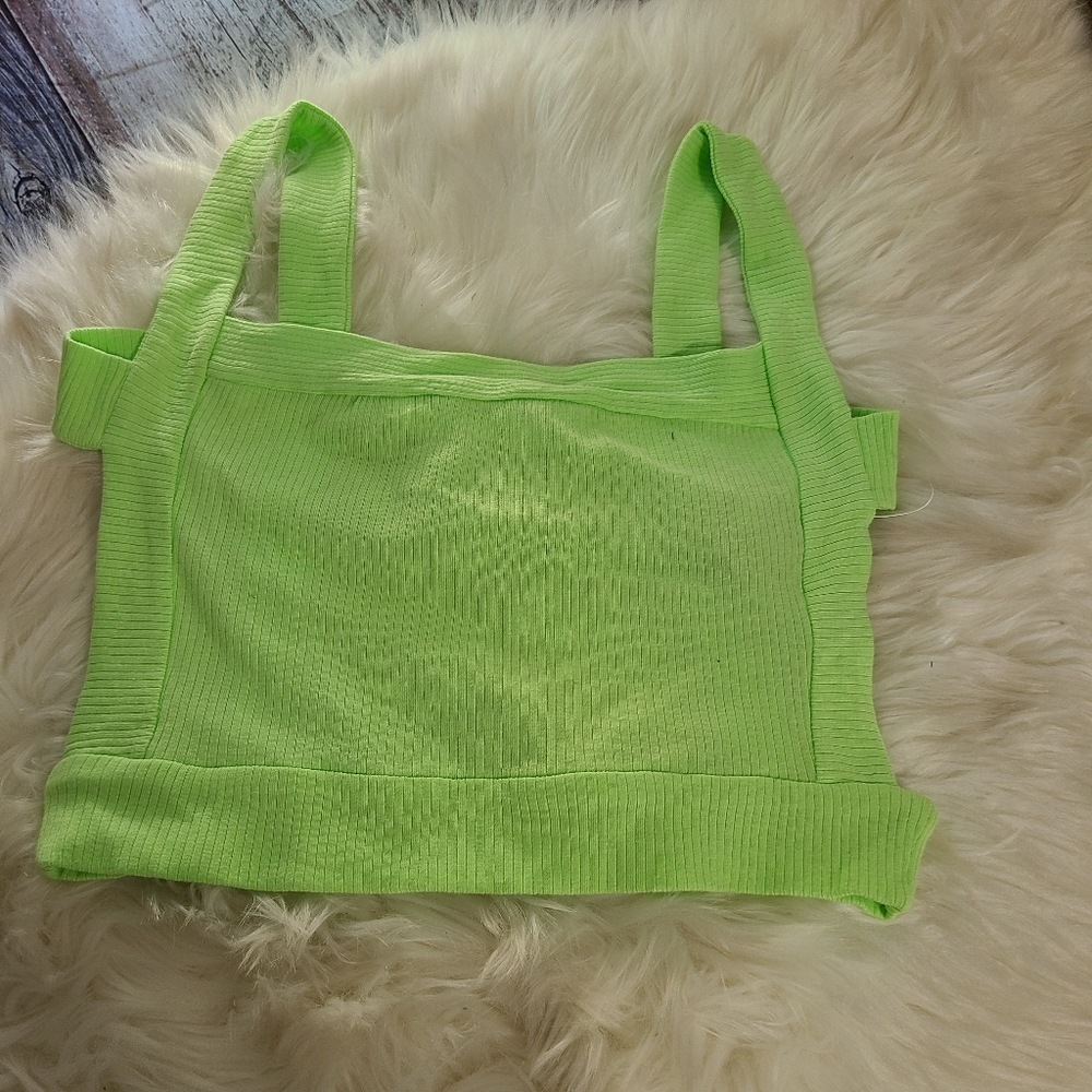 Urban Outfitters Ribbed Square cropped top sz M
